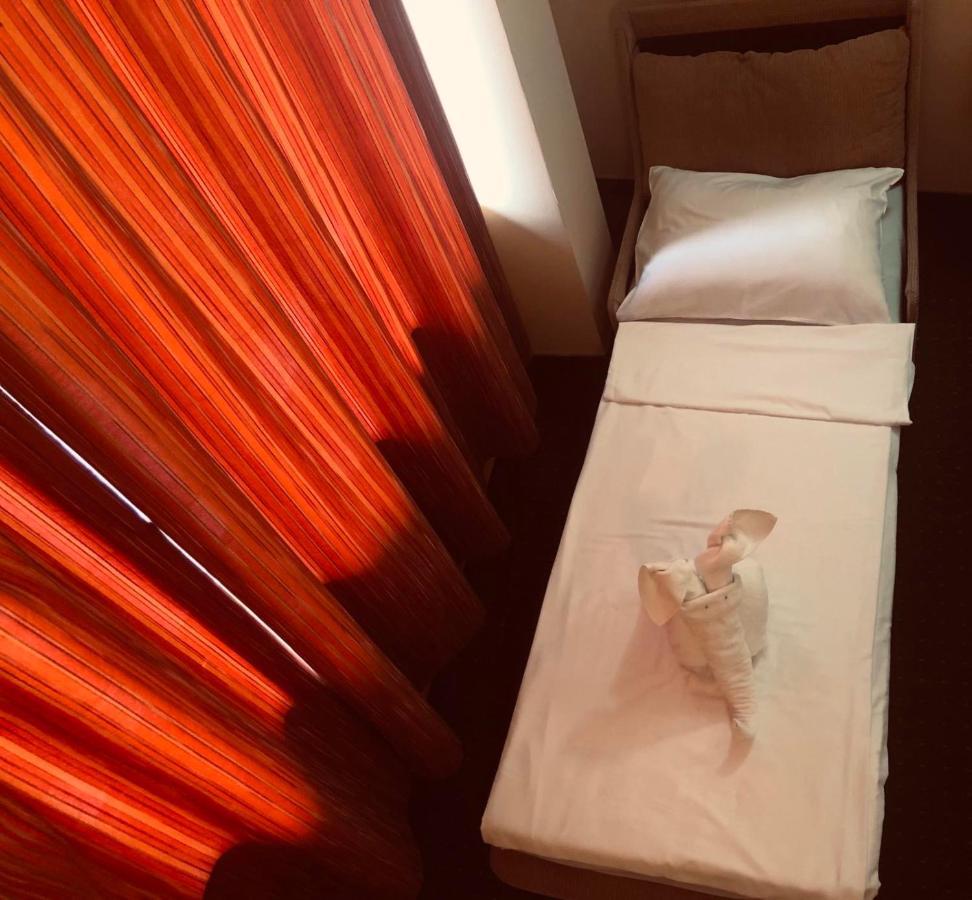 Family Hotel Deja Vu Ravda Eksteriør bilde